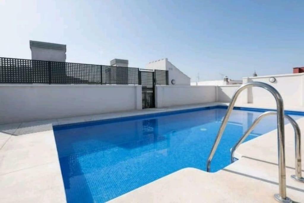 Penthouse Apartment & Pool Malaga Center Bagian luar foto