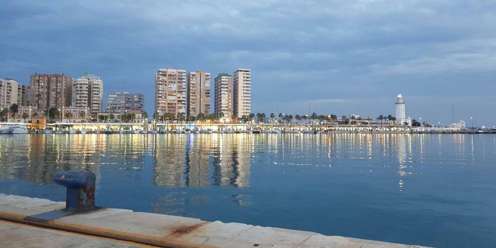 Penthouse Apartment & Pool Malaga Center Bagian luar foto